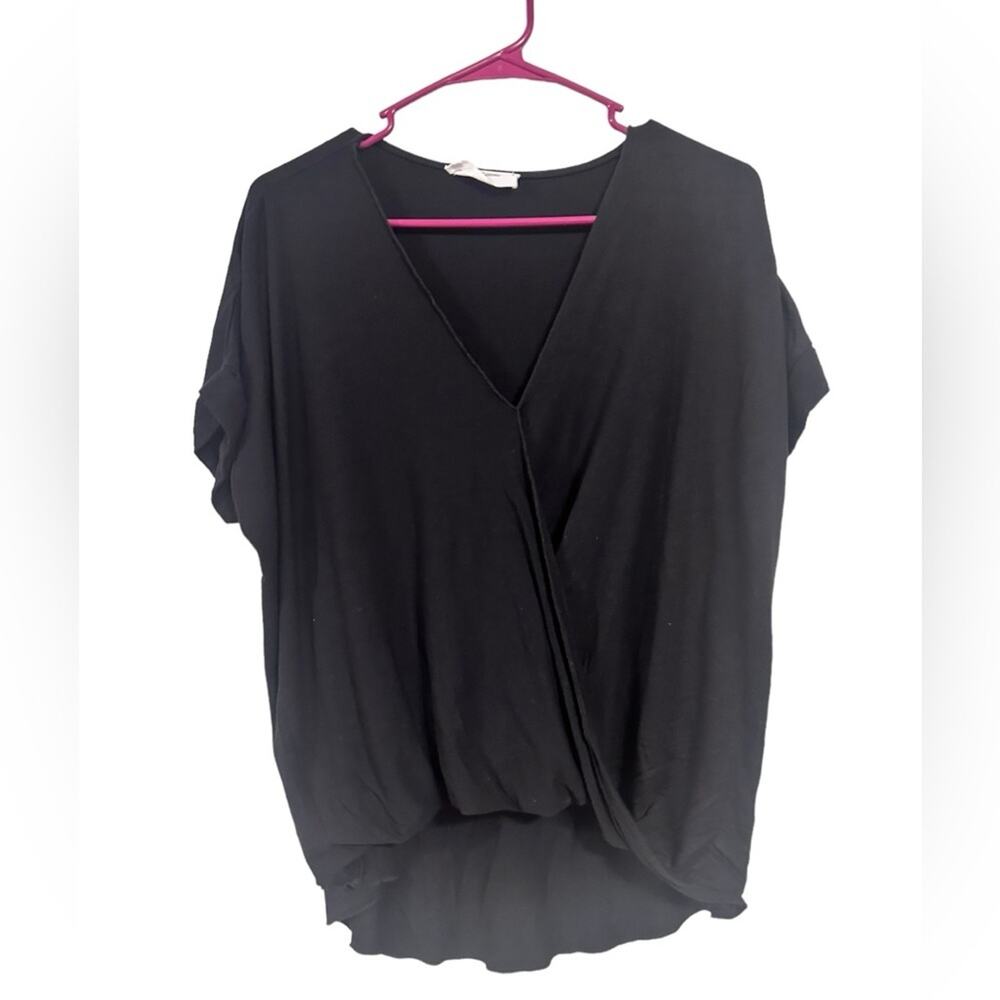 Double Zero Black Wrap Front Short Sleeve top Spicy Small
